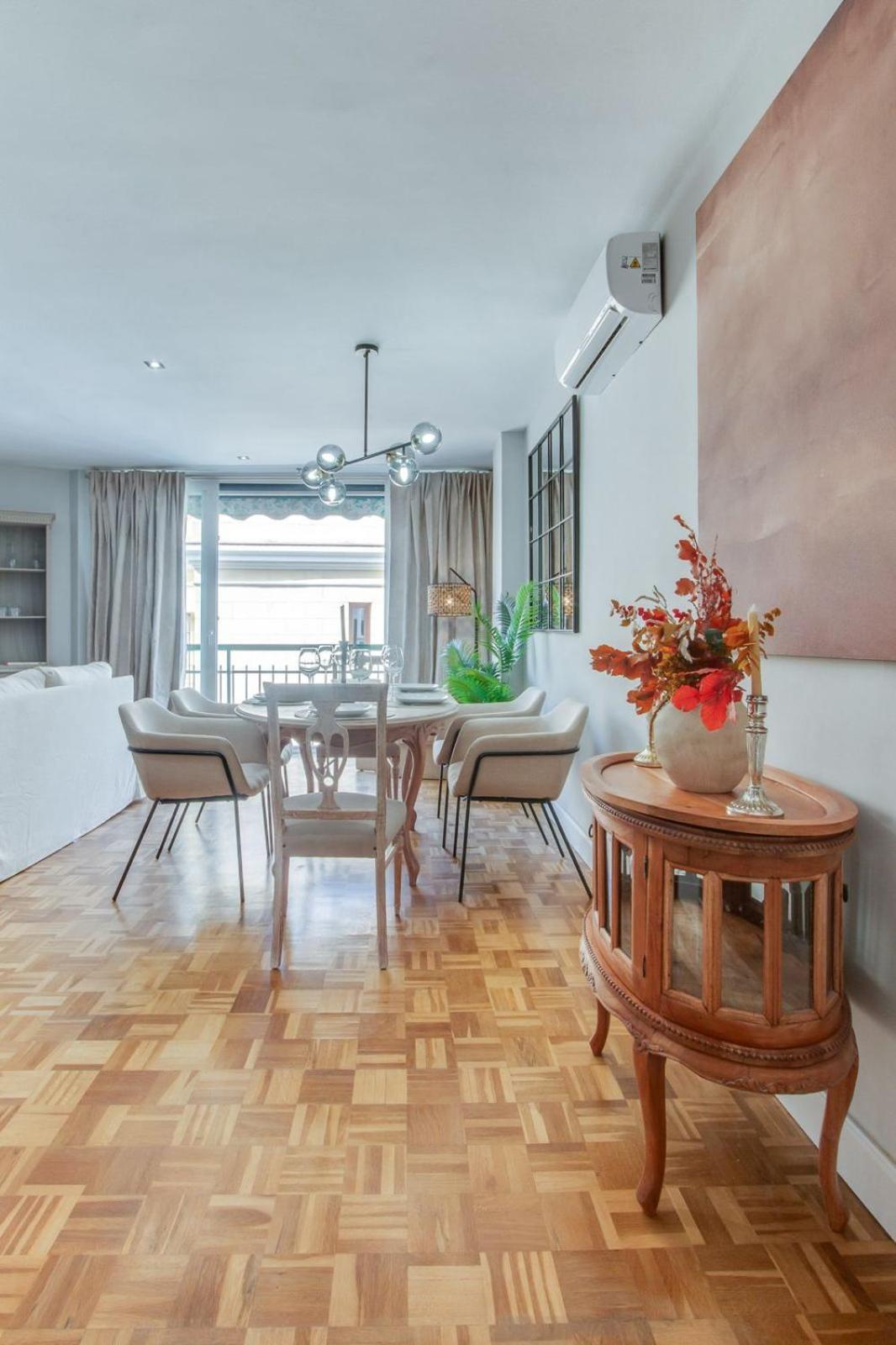 מאלגה Cervantes Luxury Apartment מראה חיצוני תמונה